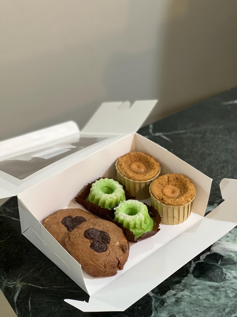 Local Dessert Box